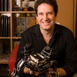 Portrait of Hod Lipson